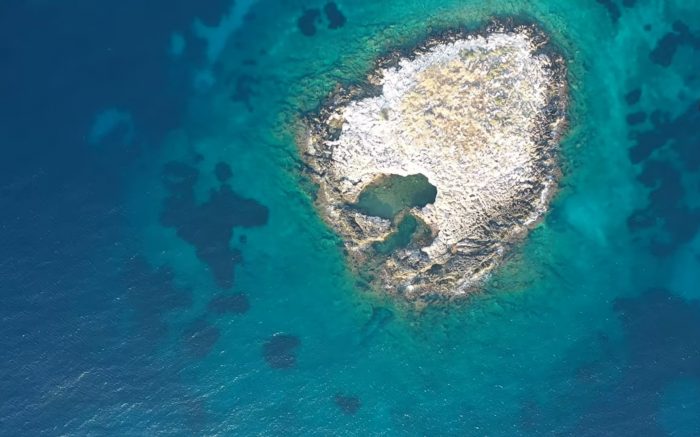 Attica’s Tiny Islet That Has Its Own Natural Pool